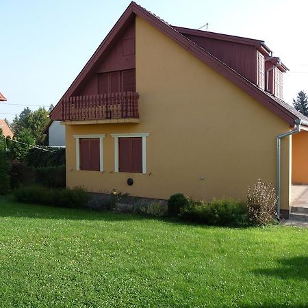 Edina Apartman Залакарос Стая снимка