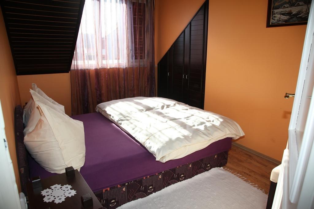 Edina Apartman Залакарос Стая снимка