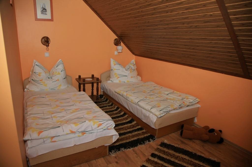 Edina Apartman Залакарос Стая снимка