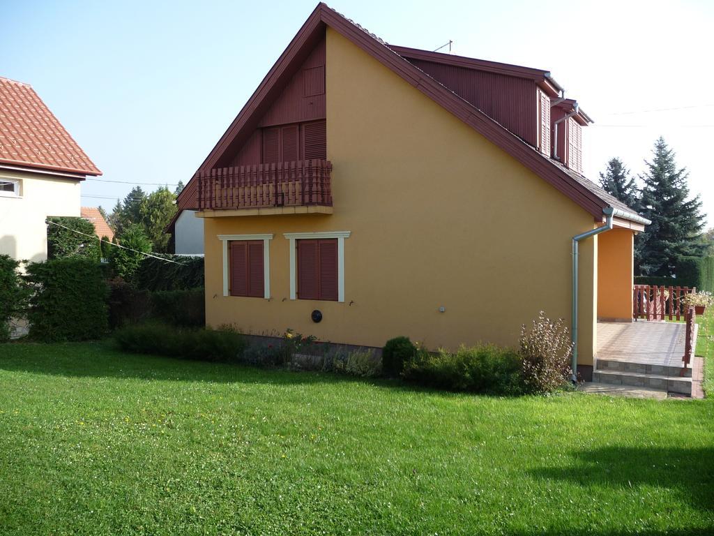Edina Apartman Залакарос Стая снимка