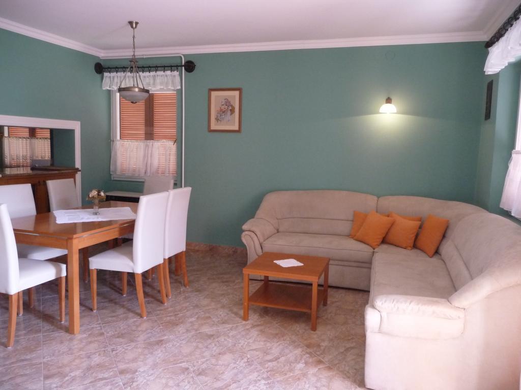 Edina Apartman Залакарос Стая снимка